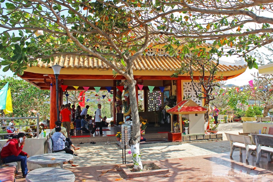 เที่ยวเวียดนาม vnjoytravel vietham บ่าเหรียะ หวุงเต่า baria vungtau vung tau สุสานนาง mo co
