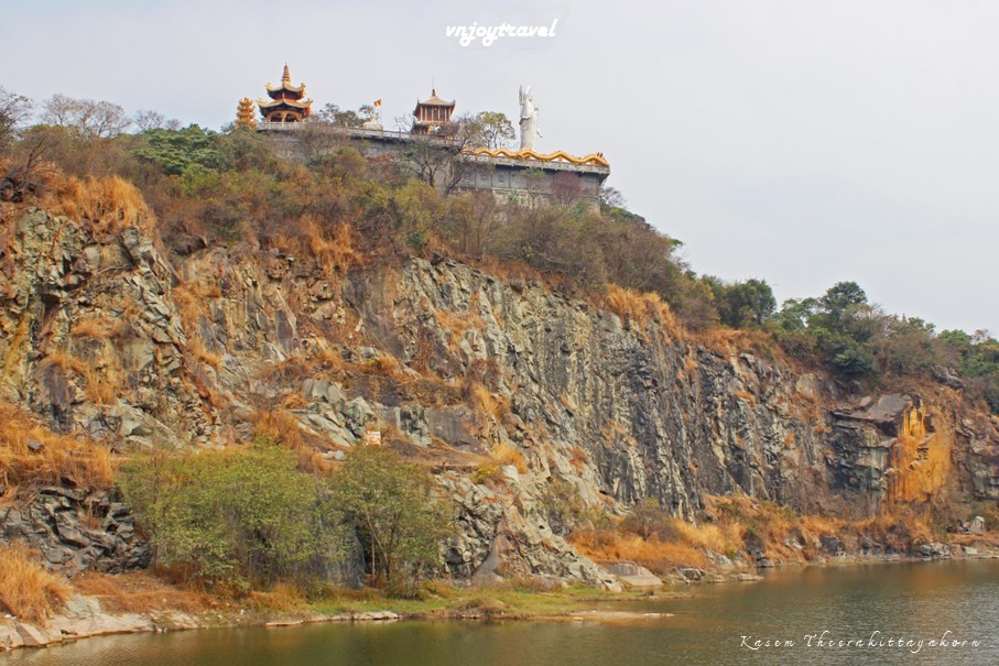 เที่ยวเวียดนาม vnjoytravel vietham บิ่นห์เยือง binh duong binhduong วัดเจิวเถย chua chau thoi temple
