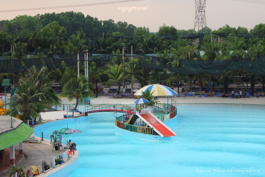 เที่ยวเวียดนาม vnjoytravel vietham บิ่นห์เยือง binh duong binhduong สวนสนุก สวนสวรรค์ ได่นาม khu du lich dai nam van hien