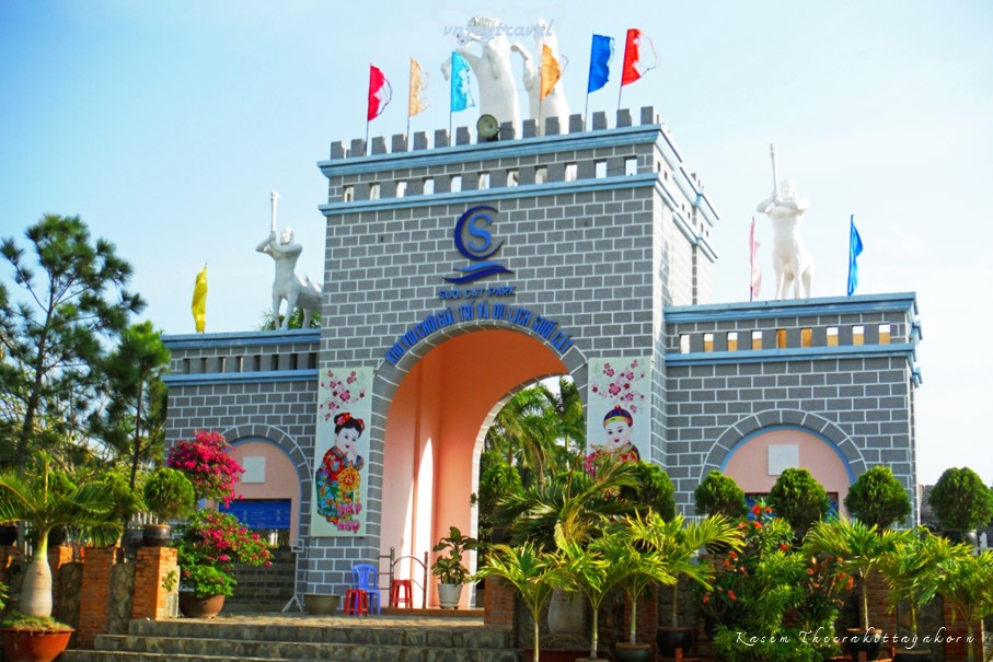 เที่ยวเวียดนาม vnjoytravel vietham บิ่นห์ถ่วน หมูยแน้ มุยเน่ Binh Thuan Mui Ne Muine สวนสนุกซ้วยกั๊ต Suoi Cat amusement park
