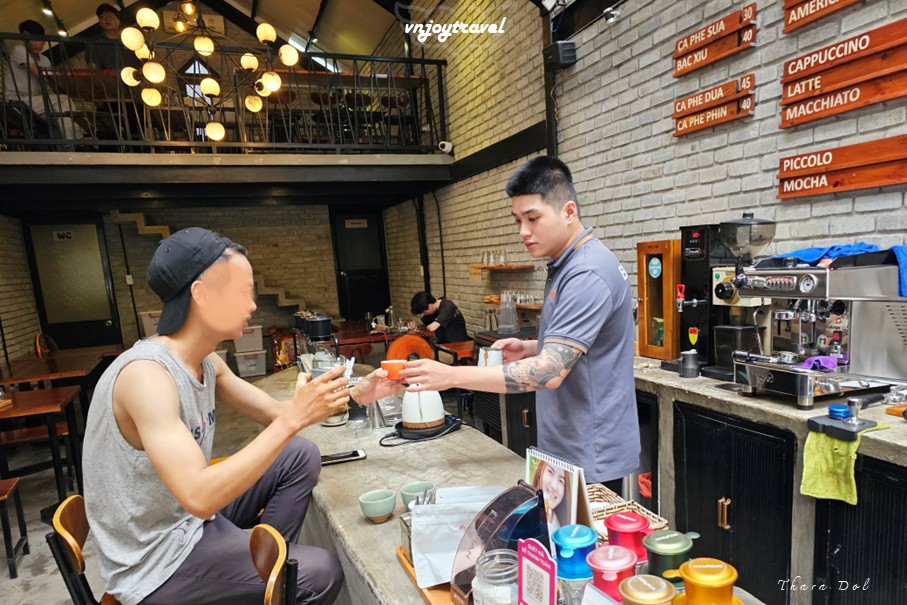 เที่ยวเวียดนาม vnjoytravel vietnam ดานัง  Danang Da Nang คาเฟ่ brewman coffee cafe