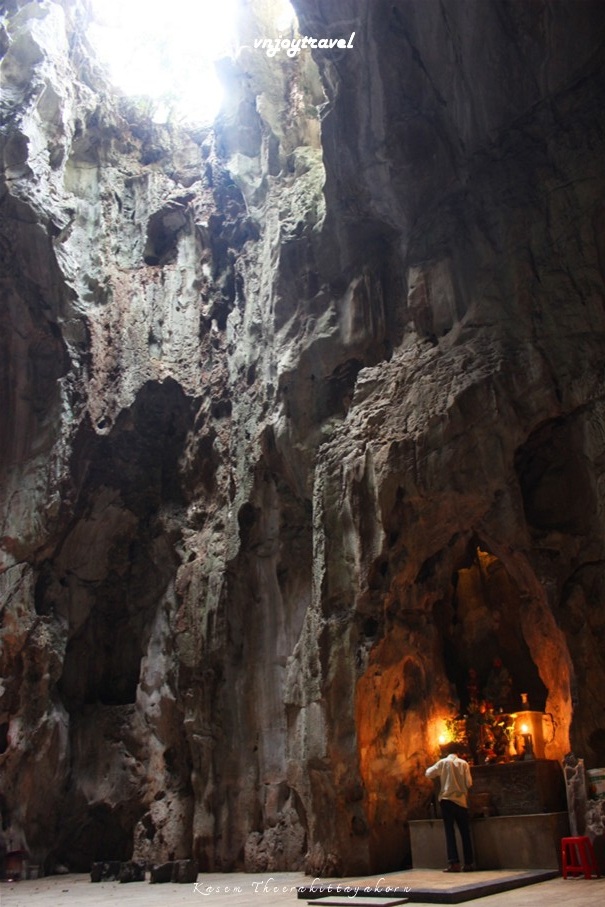 เที่ยวเวียดนาม vnjoytravel vietham ดานัง  Danang Da Nang ภูเขาธาตุน้ำ ภูเขา 5 ธาตุ ngu han son thuy son marble mountain