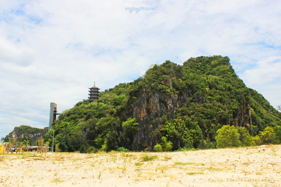 เที่ยวเวียดนาม vnjoytravel vietnam ดานัง  Danang Da Nang ภูเขาธาตุน้ำ ภูเขา 5 ธาตุ ngu han son thuy son marble mountain