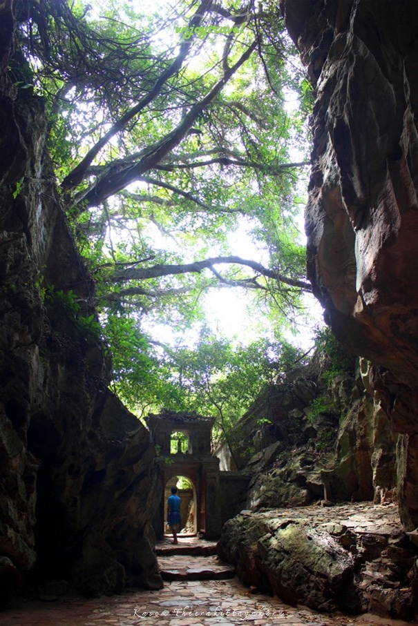 เที่ยวเวียดนาม vnjoytravel vietnam ดานัง  Danang Da Nang ภูเขาธาตุน้ำ ภูเขา 5 ธาตุ ngu han son thuy son marble mountain