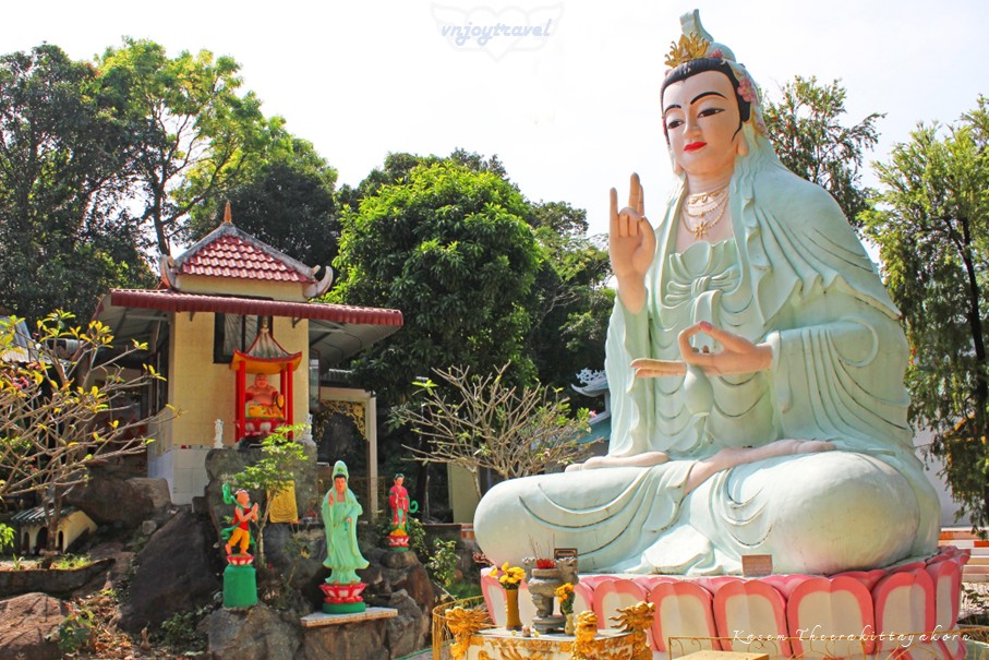 เที่ยวเวียดนาม vnjoytravel vietham ด่งนาย Dongnai Dong Nai วัดลินห์เซิน linh son tu chua linh son pagoda