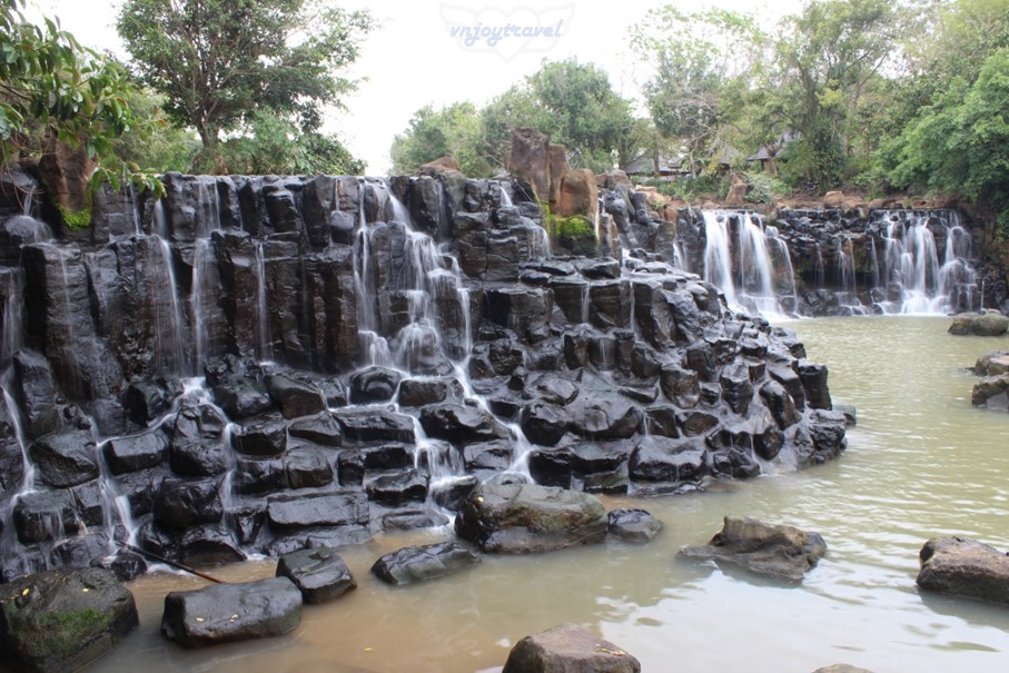 เที่ยวเวียดนาม vnjoytravel vietham ด่งนาย Dongnai Dong Nai น้ำตกยางเดี่ยน Thac Giang Dien Waterfall