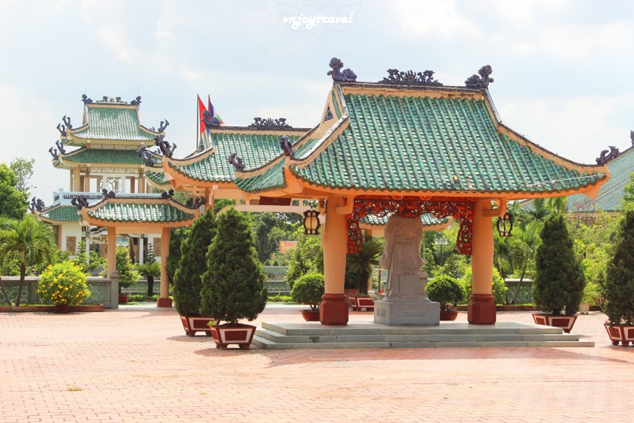 เที่ยวเวียดนาม vnjoytravel vietham ด่งนาย Dongnai Dong Nai วิหารวรรณกรรมเจิ๋นเบียน Van Mieu Tran Bien Temple of Literature