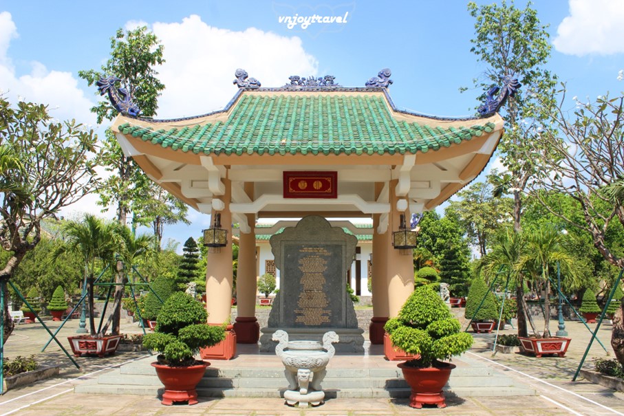 เที่ยวเวียดนาม vnjoytravel vietham ด่งนาย Dongnai Dong Nai วิหารวรรณกรรมเจิ๋นเบียน Van Mieu Tran Bien Temple of Literature
