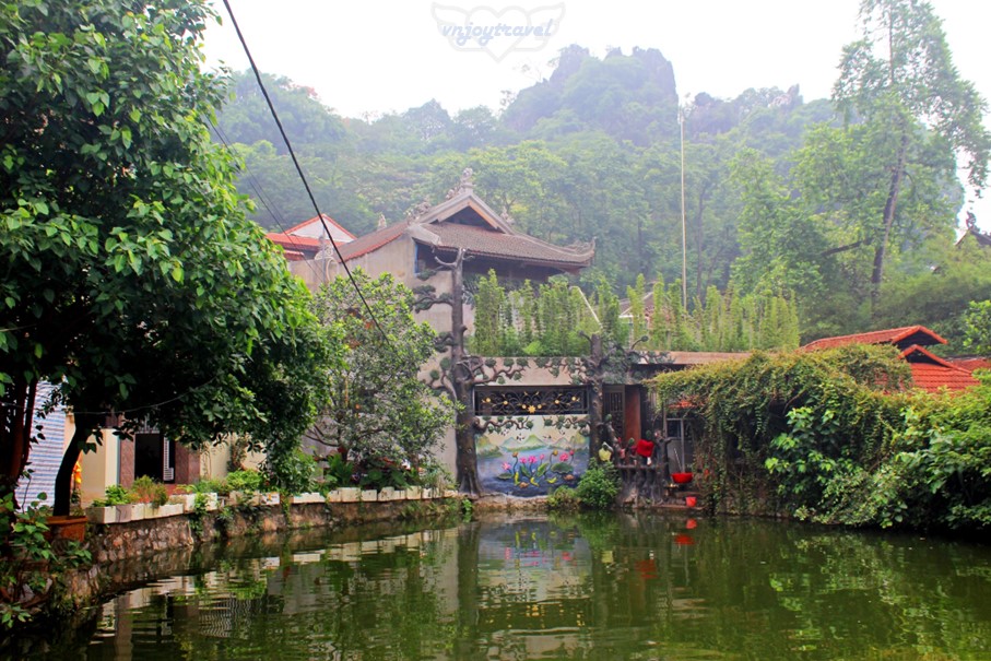 เที่ยวเวียดนาม vnjoytravel vietnam ฮานอย Hanoi วัดเถ่ย  Chua Thay Pagoda