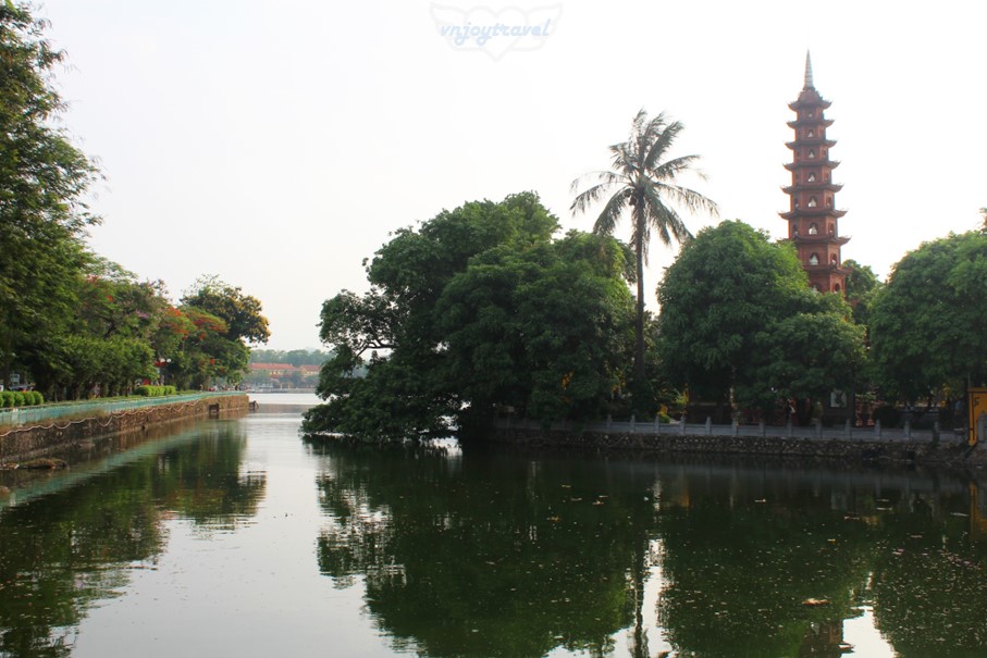 เที่ยวเวียดนาม vnjoytravel vietnam ฮานอย Hanoi วัดเจิ๋นโกว๊ก Tran Quoc Temple