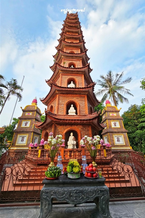 เที่ยวเวียดนาม vnjoytravel vietham ฮานอย Hanoi วัดเจิ๋นโกว๊ก Tran Quoc Temple
