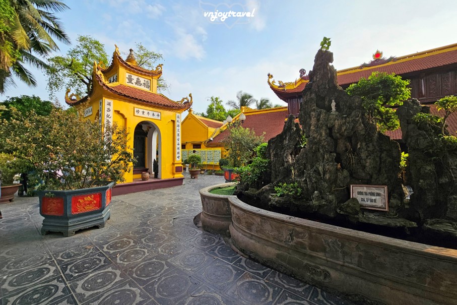 เที่ยวเวียดนาม vnjoytravel vietnam ฮานอย Hanoi วัดเจิ๋นโกว๊ก Tran Quoc Temple