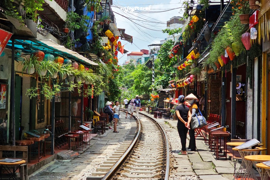เที่ยวเวียดนาม vnjoytravel vietnam ฮานอย Hanoi ทางรถไฟฮานอย Hanoi Train Street