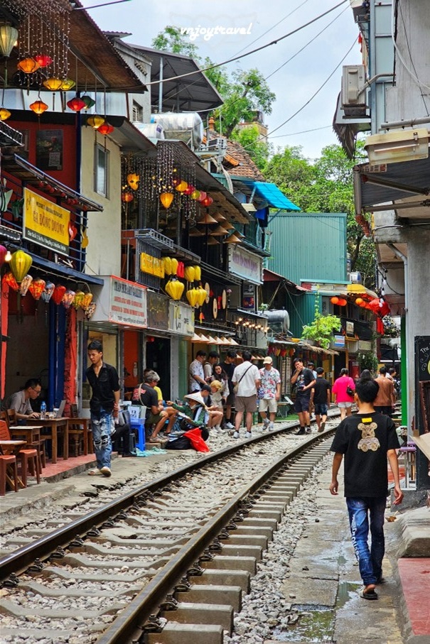เที่ยวเวียดนาม vnjoytravel vietnam ฮานอย Hanoi ทางรถไฟฮานอย Hanoi Train Street