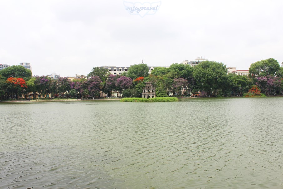 เที่ยวเวียดนาม vnjoytravel vietnam ฮานอย Hanoi ทะเลสาบฮว่านเกี๋ยม คืนดาบ  Hoan Kiem Lake