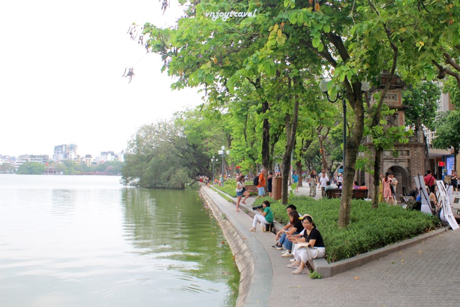 เที่ยวเวียดนาม vnjoytravel vietnam ฮานอย Hanoi ทะเลสาบฮว่านเกี๋ยม คืนดาบ  Hoan Kiem Lake