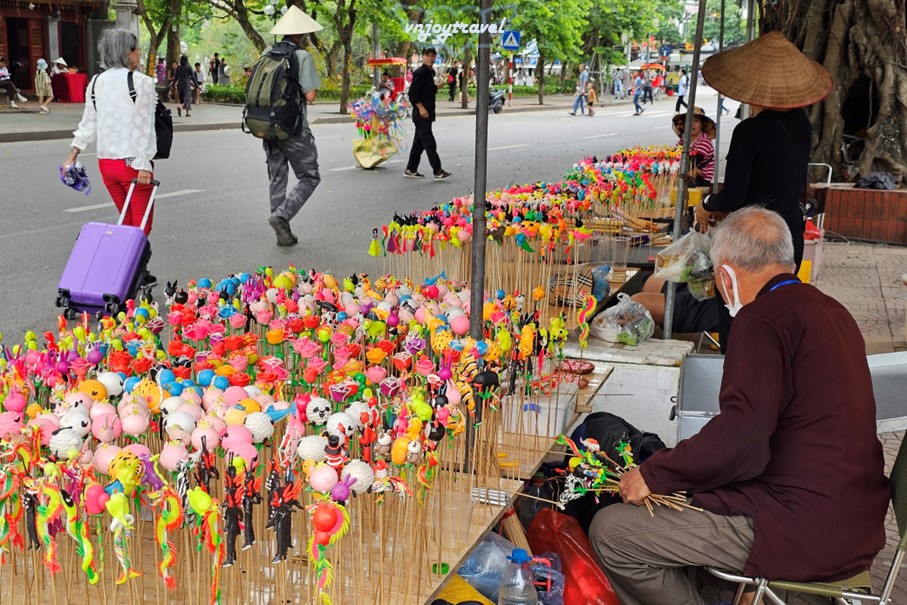 เที่ยวเวียดนาม vnjoytravel vietnam ฮานอย Hanoi Quyet Tu