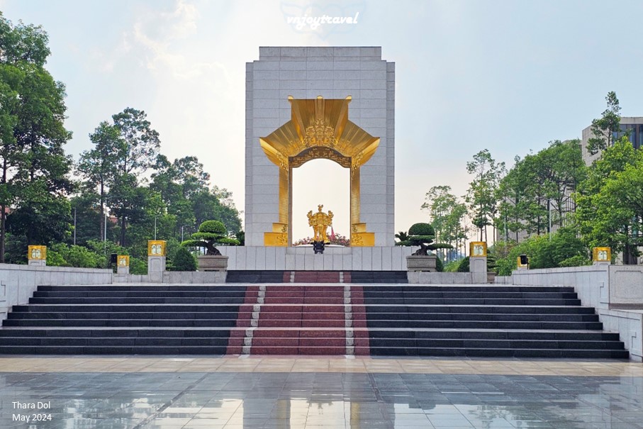 เที่ยวเวียดนาม vnjoytravel vietnam ฮานอย Hanoi อนุสาวรีย์บั๊กเซิน tuong dai bac son monument
