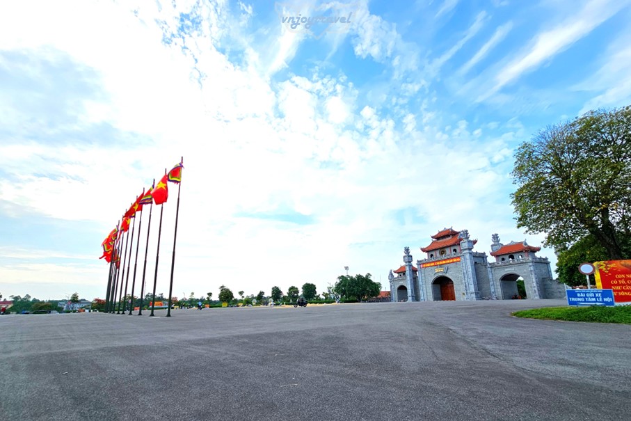 เที่ยวเวียดนาม vnjoytravel vietham ฟู้เถาะ Phu Tho ศาลกษัตริย์หุ่ง  Den Hung Vuong King