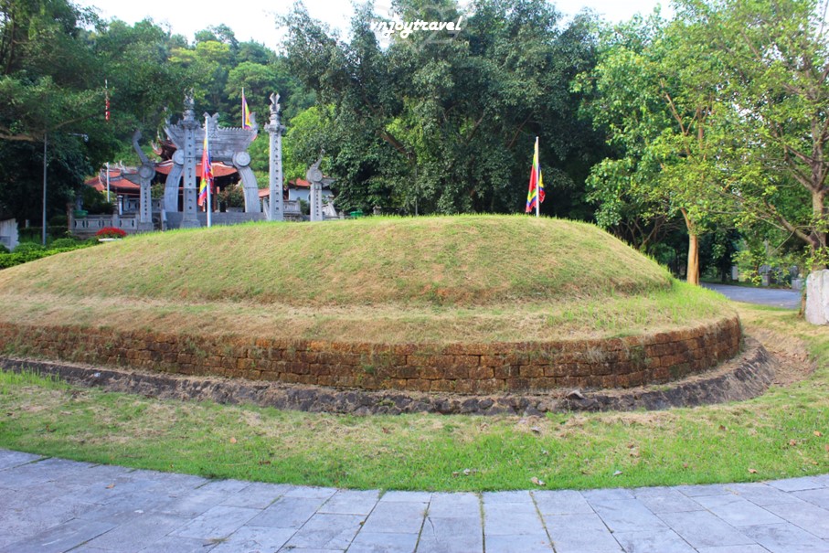 เที่ยวเวียดนาม vnjoytravel vietham ฟู้เถาะ Phu Tho ศาลเจ้าหลักลองกวน Den Quoc To Lac Long Quan