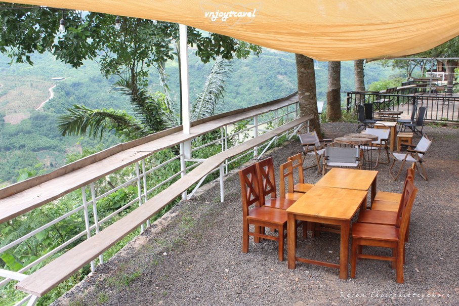 เที่ยวเวียดนาม vnjoytravel vietnam กว๋างจิ Quang Tri แคซานห์ เคซาน khe sanh โฮมิคอฟฟี่ คาเฟ่ homi coffee cafe