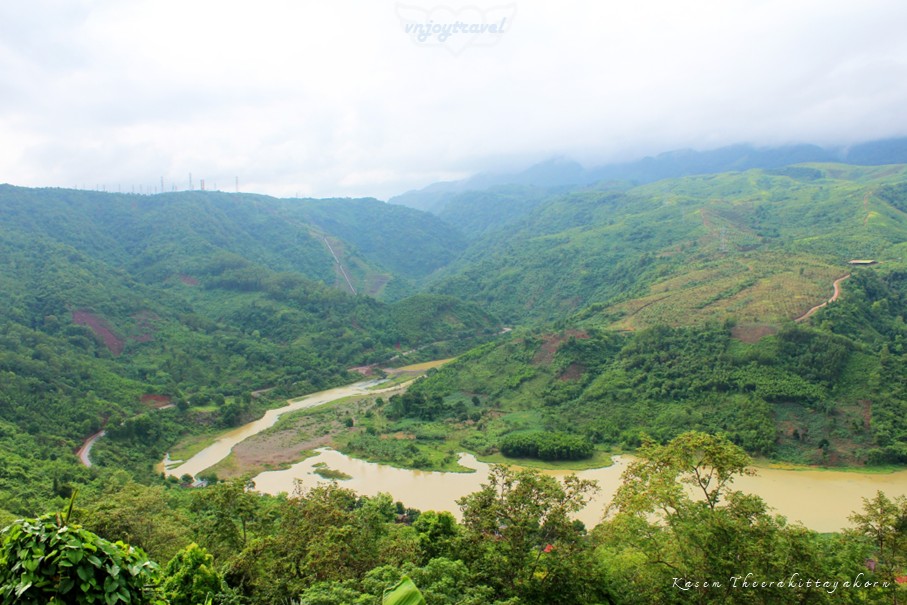 เที่ยวเวียดนาม vnjoytravel vietnam กว๋างจิ Quang Tri แคซานห์ เคซาน khe sanh โฮมิคอฟฟี่ คาเฟ่ homi coffee cafe