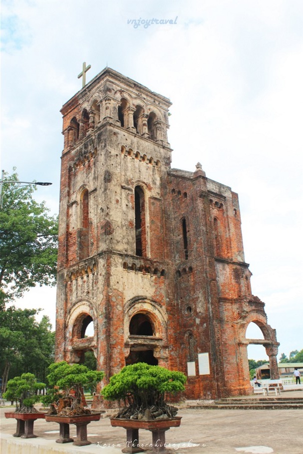 เที่ยวเวียดนาม vnjoytravel vietnam กว๋างจิ Quang Tri โบสถ์ลาวาง nha tho cu duc me la vang church