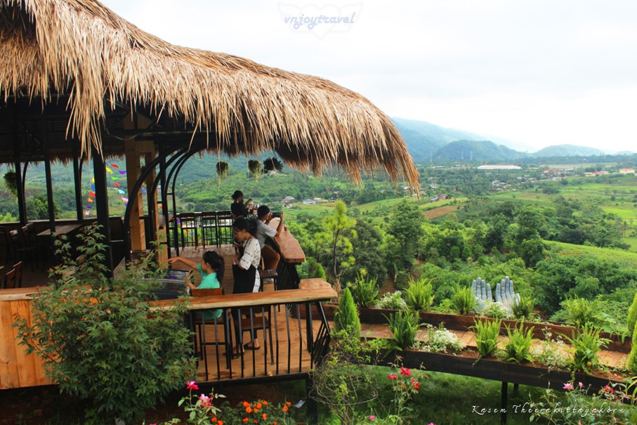 เที่ยวเวียดนาม vnjoytravel vietnam กว๋างจิ Quang Tri แคซานห์ เคซาน khe sanh โรสฟาร์ม คาเฟ่ rose farm cafe