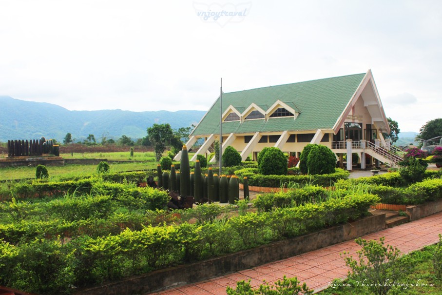 เที่ยวเวียดนาม vnjoytravel vietnam กว๋างจิ Quang Tri แคซานห์ สมรภูมิเคซาน khe sanh สนามบิน ฐานทัพอากาศต่าเกิน san bay ta con airport airbase