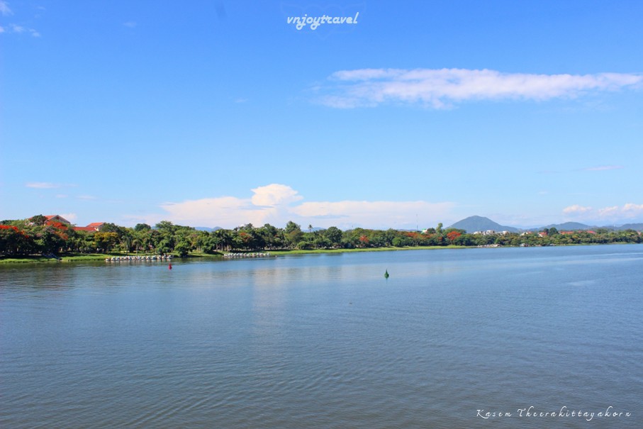 เที่ยวเวียดนาม vnjoytravel vietnam เถื่อเทียน เว้  thua thien hue แม่น้ำหอม song huong perfume river