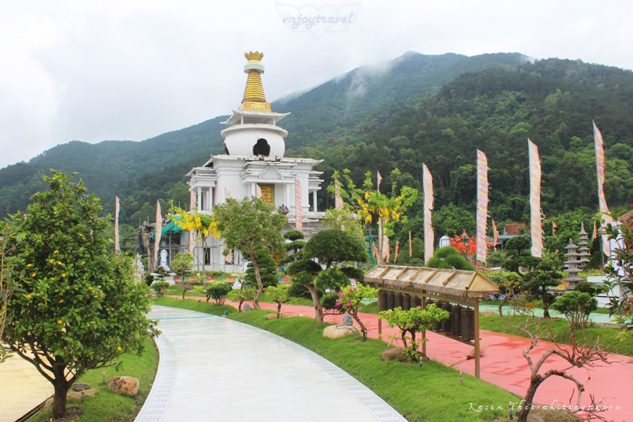 เที่ยวเวียดนาม vnjoytravel vietnam หวินห์ฟุก vinh phuc ตามด๋าว tam dao เจดีย์มันด่าลา เตยเทียน dai bao thap man da la tay thien great stupa