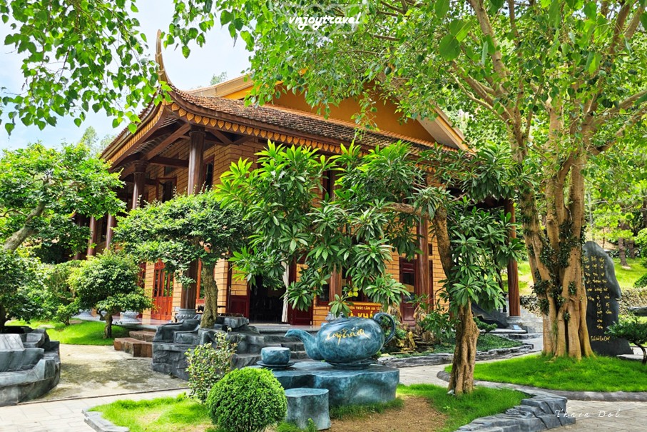 เที่ยวเวียดนาม vnjoytravel vietnam หวินห์ฟุก vinh phuc ตามด๋าว tam dao จุ๊กเลิม อานเติม thien vien truc lam an tam