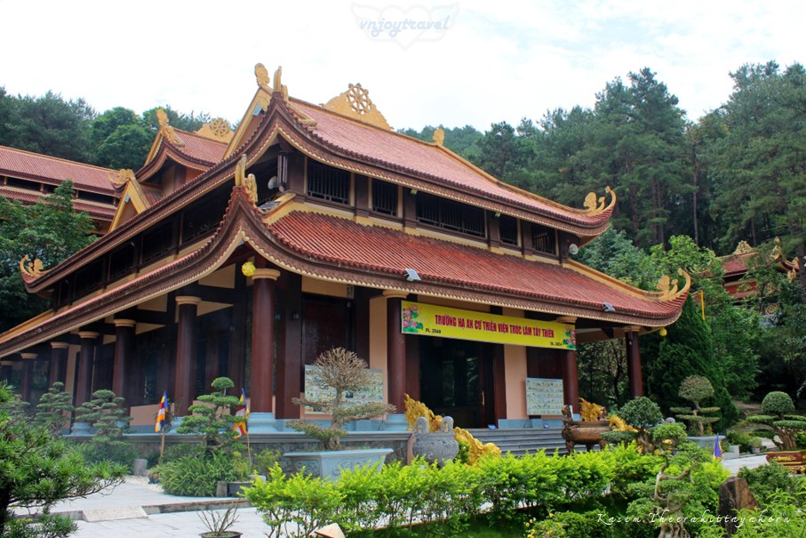 เที่ยวเวียดนาม vnjoytravel vietnam หวินห์ฟุก vinh phuc ตามด๋าว tam dao จุ๊กเลิม เตยเทียน thien vien truc lam tay thien