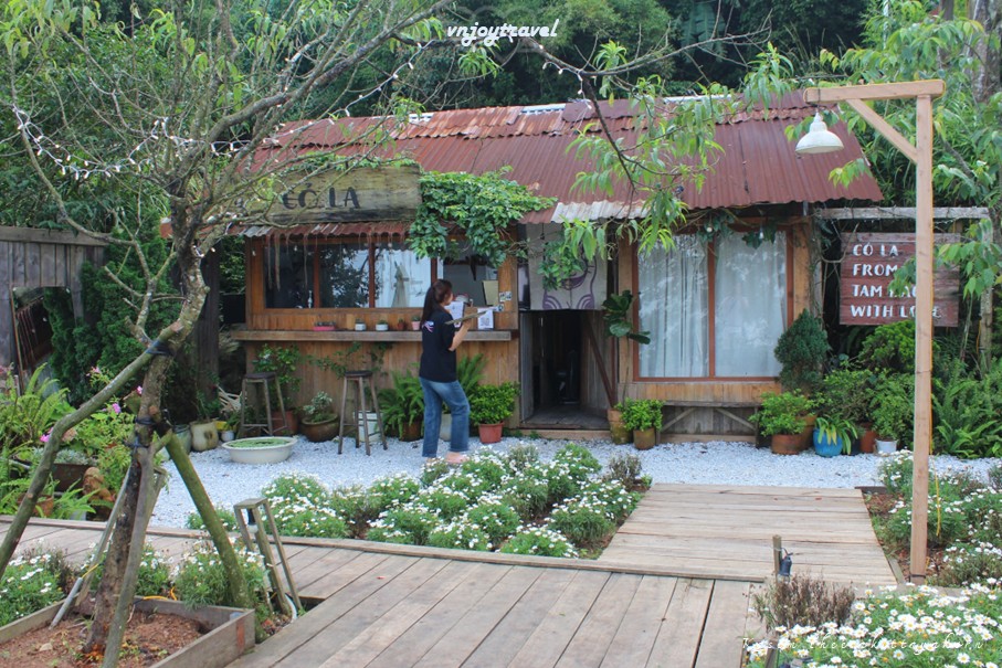 เที่ยวเวียดนาม vnjoytravel vietnam หวินห์ฟุก vinh phuc ตามด๋าว tam dao คาเฟ่ tiem cafe co la