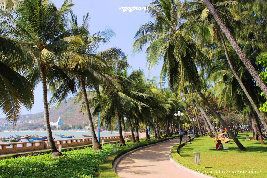 เที่ยวเวียดนาม vnjoytravel vietham บ่าเหรียะ หวุงเต่า baria vungtau vung tau หาดหน้า หาดเจื๊อก bai truoc front beach