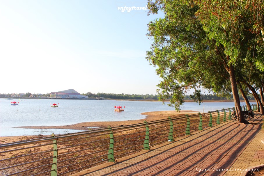 เที่ยวเวียดนาม vnjoytravel vietham บ่าเหรียะ หวุงเต่า baria vungtau vung tau ทะเลสาบบ่าโต ho ba to lake