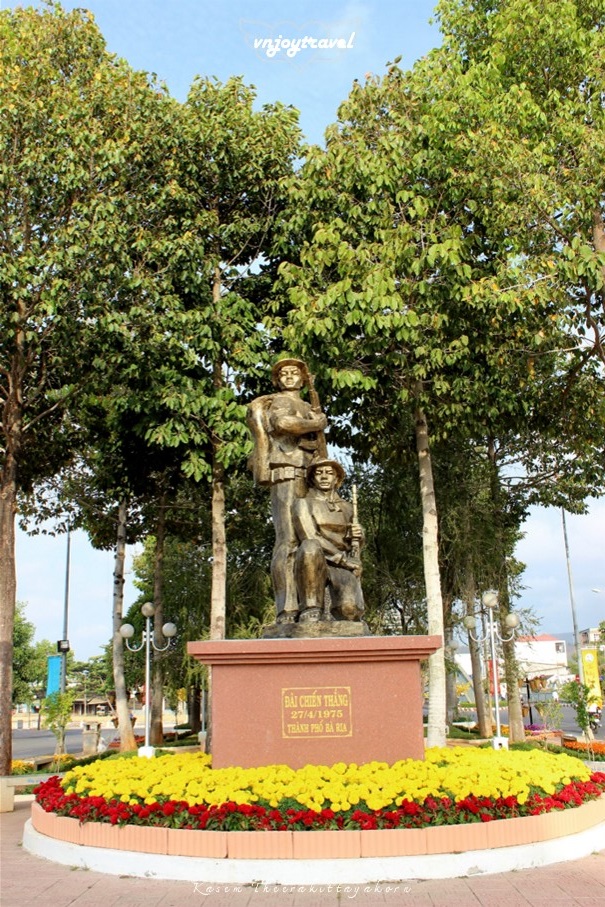 เที่ยวเวียดนาม vnjoytravel vietham บ่าเหรียะ หวุงเต่า baria vungtau vung tau หอคอยน้ำ หญ่าจ่อน nha tron