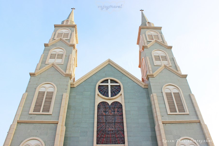 เที่ยวเวียดนาม vnjoytravel vietham บ่าเหรียะ หวุงเต่า baria vungtau vung tau โบสถ์บ่าเหรียะ nha tho chanh toa ba ria