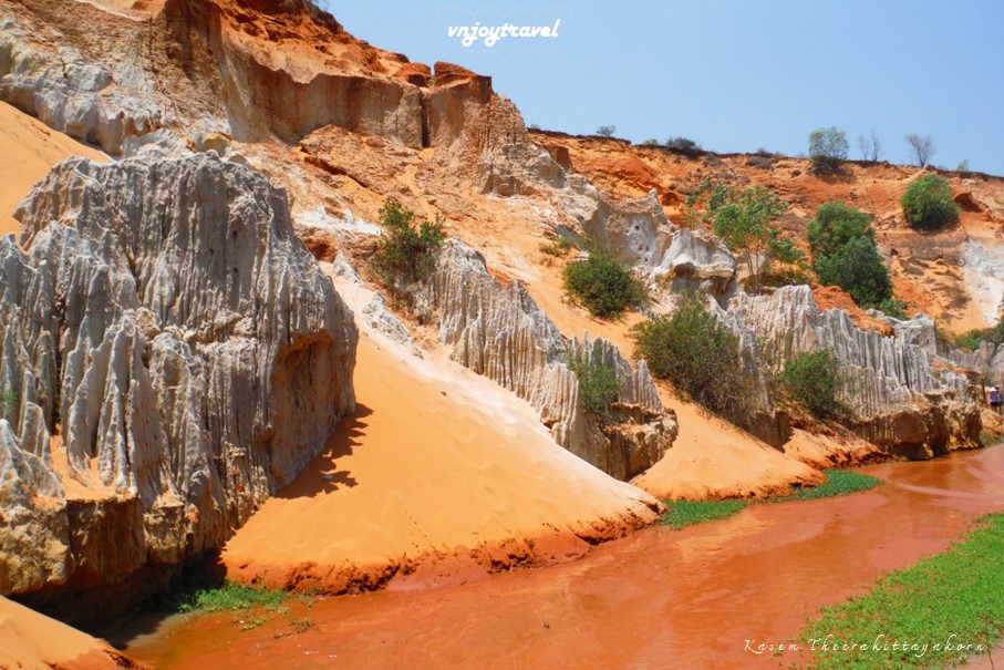 เที่ยวเวียดนาม vnjoytravel vietham บิ่นห์ถ่วน หมูยแน้ มุยเน่ Binh Thuan Mui Ne Muine ลำธารนางฟ้า fairy stream suoi tien