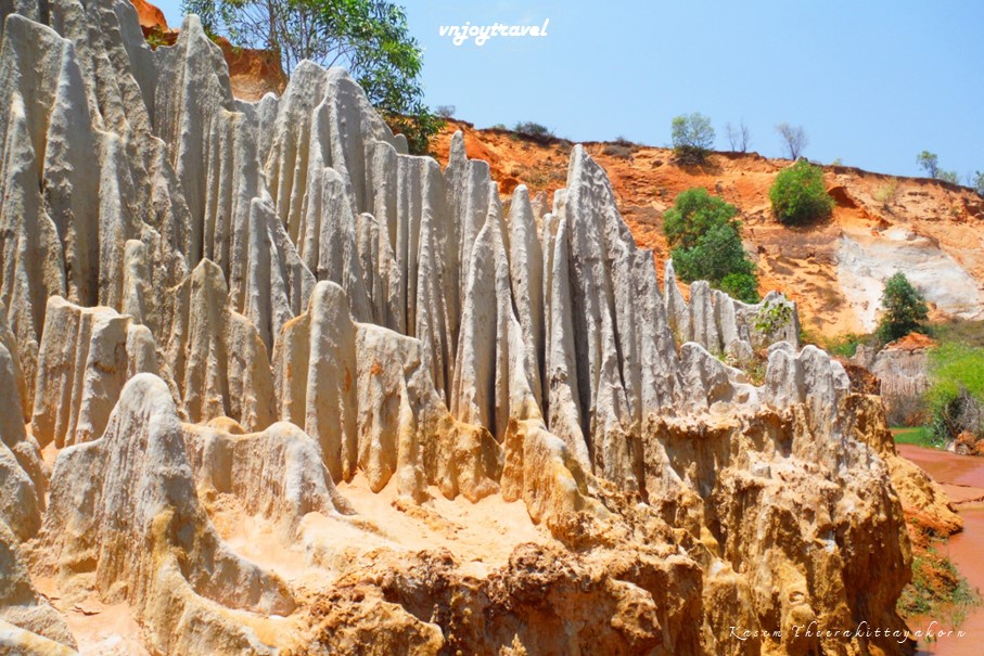 เที่ยวเวียดนาม vnjoytravel vietham บิ่นห์ถ่วน หมูยแน้ มุยเน่ Binh Thuan Mui Ne Muine ลำธารนางฟ้า fairy stream suoi tien