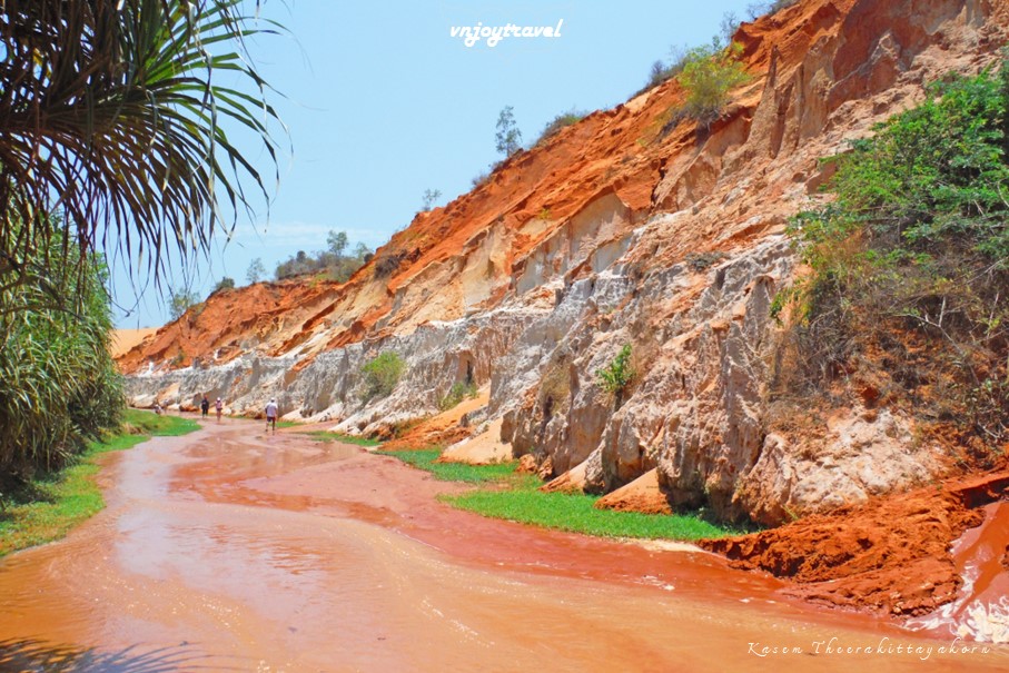 เที่ยวเวียดนาม vnjoytravel vietham บิ่นห์ถ่วน หมูยแน้ มุยเน่ Binh Thuan Mui Ne Muine ลำธารนางฟ้า fairy stream suoi tien