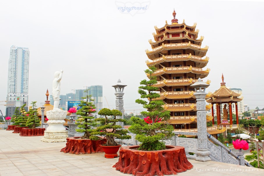 เที่ยวเวียดนาม vnjoytravel vietham นครโฮจิมินห์ ไซง่อน ho chi minh city hochiminh city saigon sai gon วัดฟ้าพเวียนมินห์ดังกวาง phap vien minh dang quang