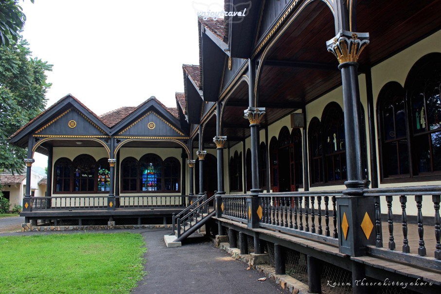 เที่ยวเวียดนาม vnjoytravel vietham กอนตูม kon tum kontum โบสถ์ไม้กอนตูม  nha tho go kon tum wooden church