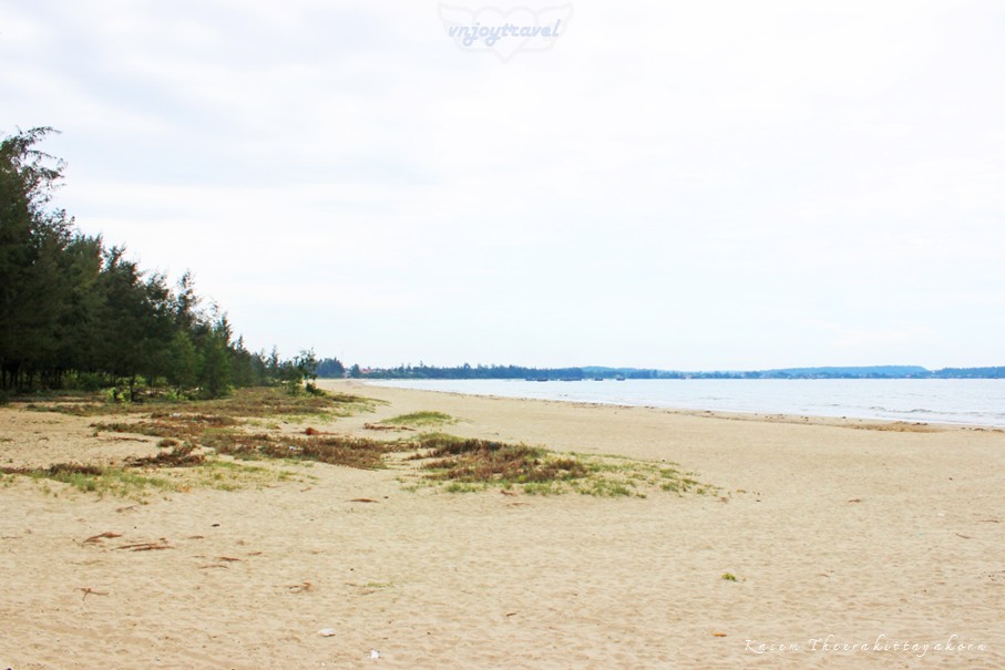 เที่ยวเวียดนาม vnjoytravel vietham กว๋างหงาย  quang ngai หาดหมีเค bai bien my khe beach