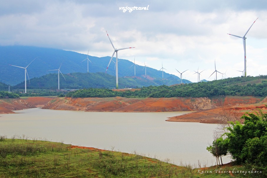 เที่ยวเวียดนาม vnjoytravel vietnam กว๋างจิ Quang Tri แคซานห์ เคซาน khe sanh ต้นไม้โดดเดี่ยว cay co don