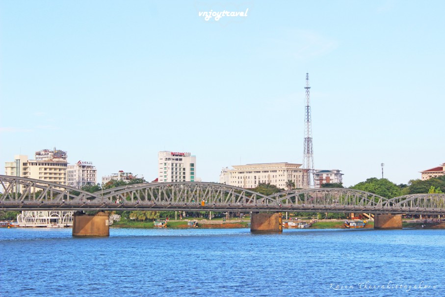 เที่ยวเวียดนาม vnjoytravel vietnam เถื่อเทียน เว้  thua thien hue สะพานเจื่องเตี่ยน cau truong tien bridge