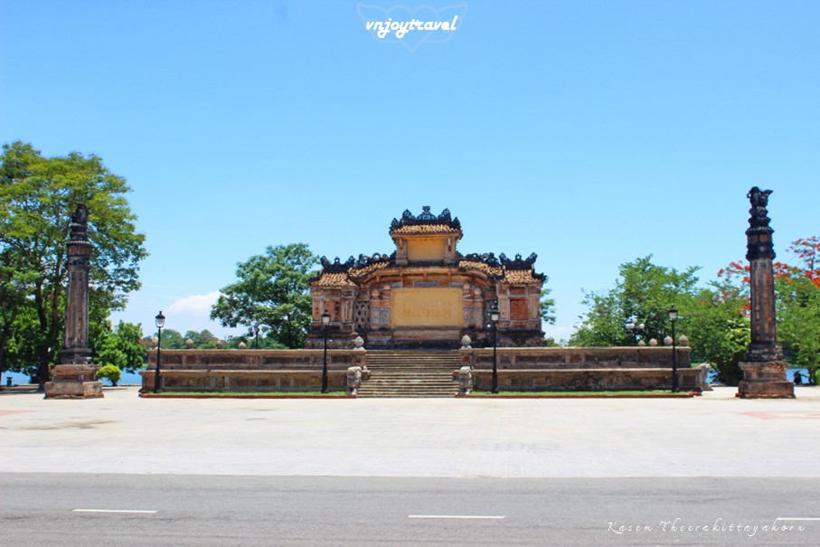 เที่ยวเวียดนาม vnjoytravel vietnam เถื่อเทียน เว้  thua thien hue อนุสรณ์ทหารพลีชีพ dai tuong niem chien si tran vong