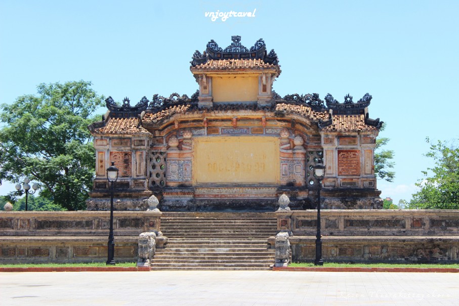 เที่ยวเวียดนาม vnjoytravel vietnam เถื่อเทียน เว้  thua thien hue อนุสรณ์ทหารพลีชีพ dai tuong niem chien si tran vong